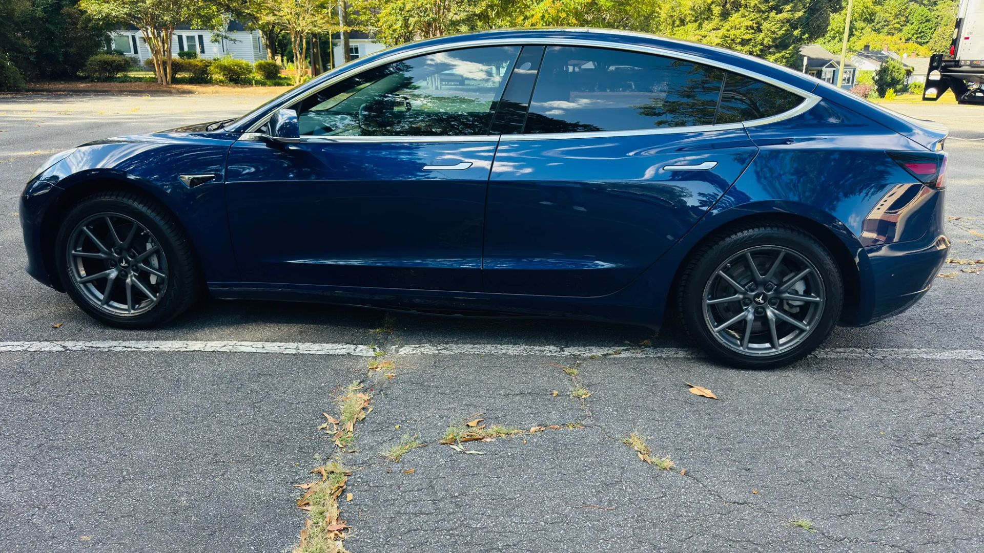 tesla model 3 2018 5YJ3E1EA8JF005522 image tesla model 3 2018 5YJ3E1EA8JF005522 image